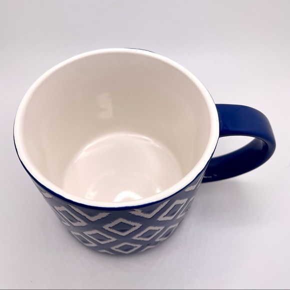 Gourmet Basics by MIKASA Blue and White Diamond Coffee Mug - Tea Hot Chocolate - Picture 3 of 6